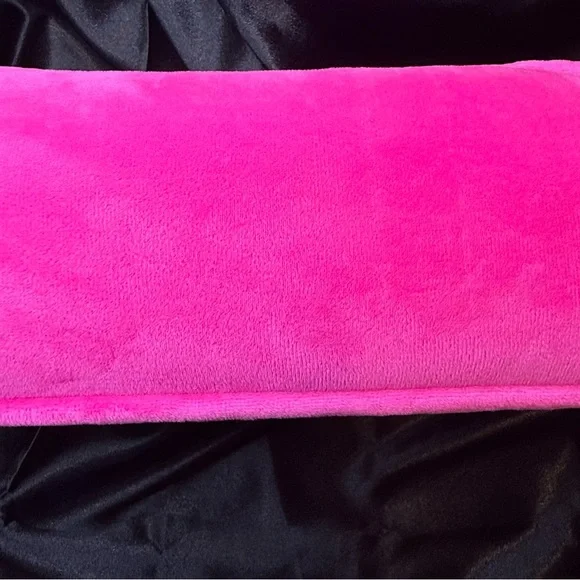 NWT Juicy Couture Make Up bag. Bright pink with Juicy bling on one side. - Picture 5 of 6